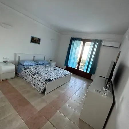 Realestate Le Ginestre 24 Lejlighed
